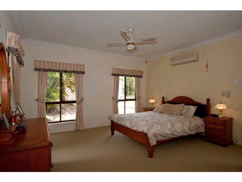 79 St Andrews Dr, Cornubia QLD 4130