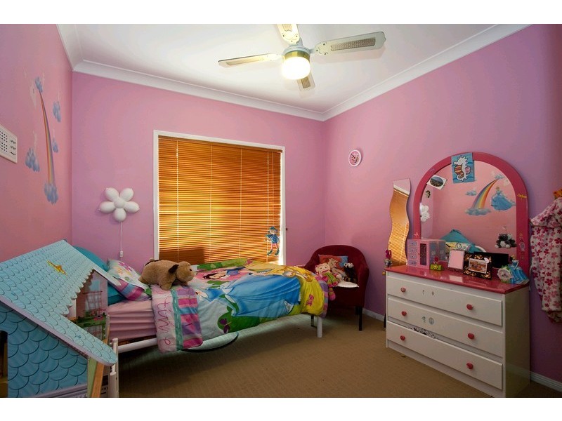 79 St Andrews Dr, Cornubia QLD 4130