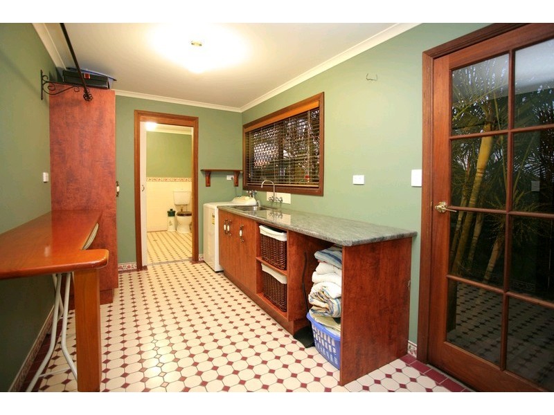 42 Jasmine Crescent, Shailer Park QLD 4128