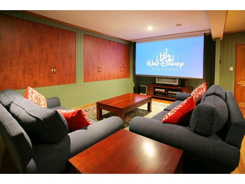 42 Jasmine Crescent, Shailer Park QLD 4128