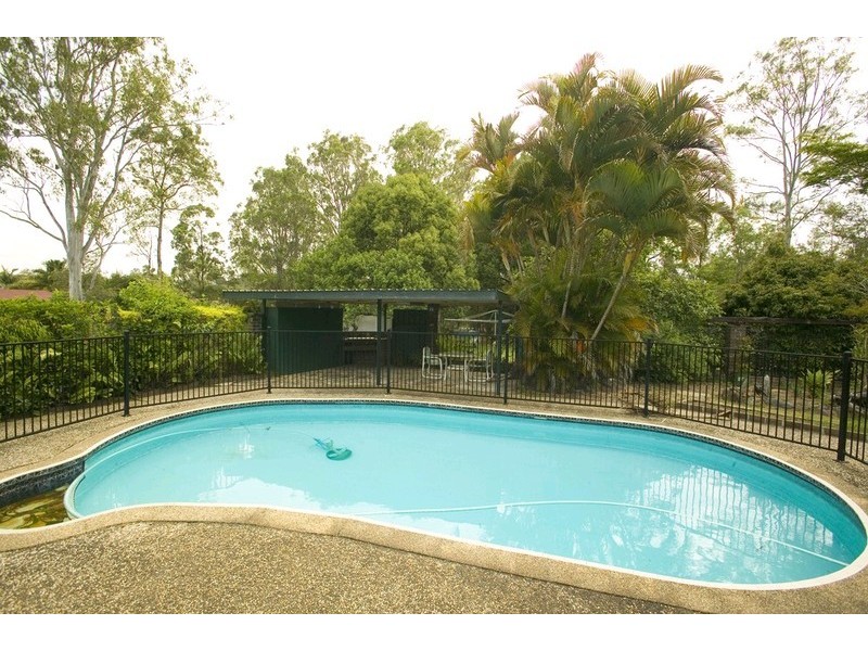 32 Parkway Road, Daisy Hill QLD 4127