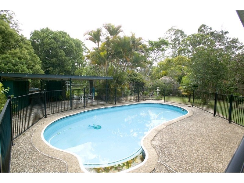 32 Parkway Road, Daisy Hill QLD 4127