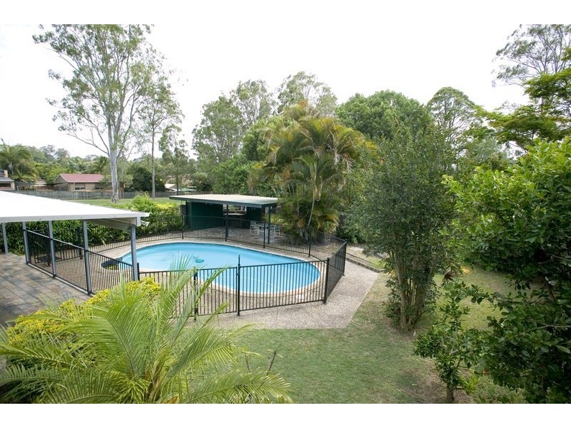 32 Parkway Road, Daisy Hill QLD 4127