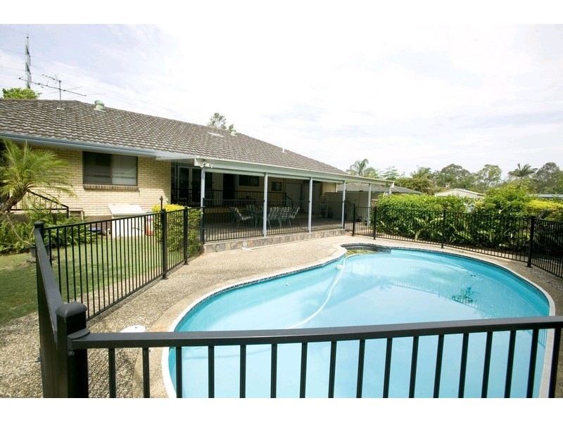 32 Parkway Road, Daisy Hill QLD 4127
