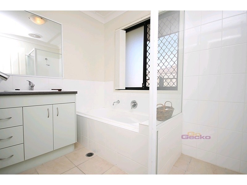 67 Weyers Road, Nudgee QLD 4014