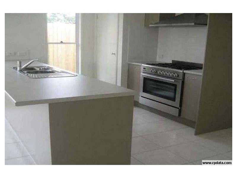 5 Coalstoun Crossing, Waterford QLD 4133