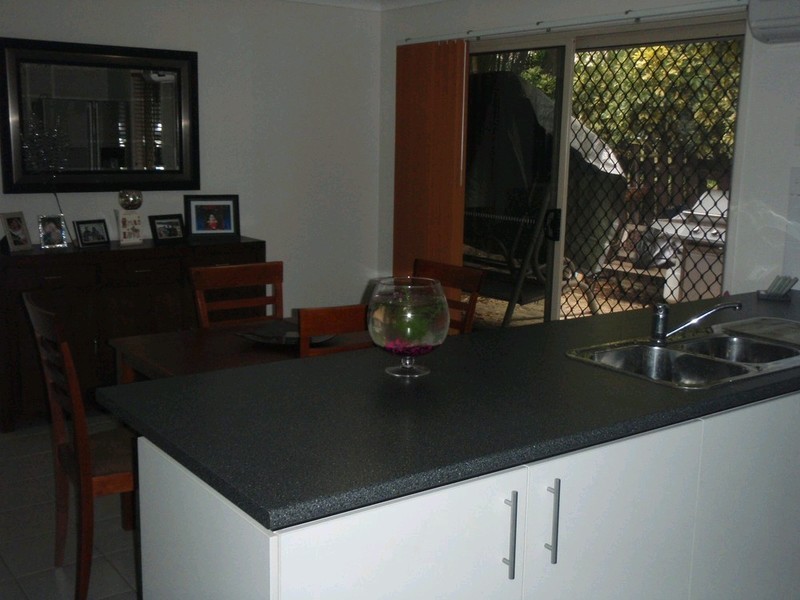 2/14 Wendron Street, Rochedale South QLD 4123