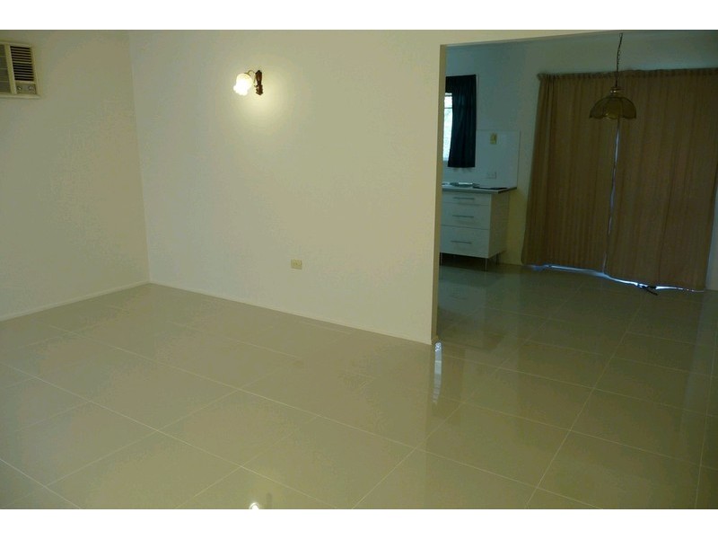 13 Raelene Terrace, Springwood QLD 4127