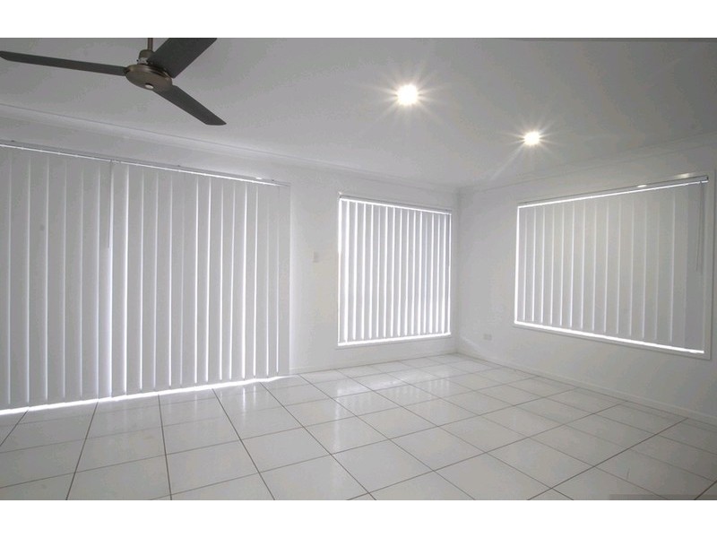 20 Chester Road, Eight Mile Plains QLD 4113