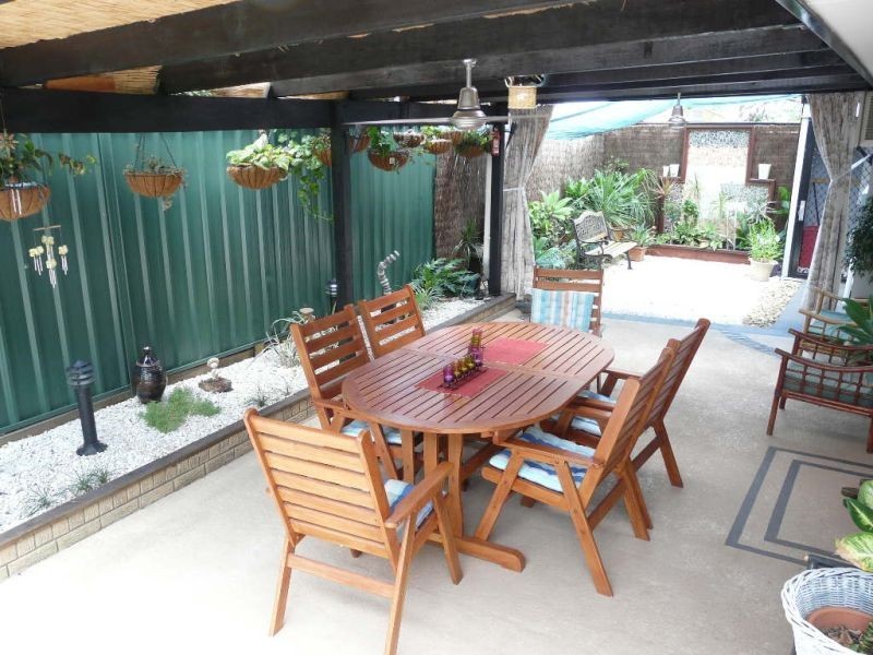 24 Letitia Street, Regents Park QLD 4118