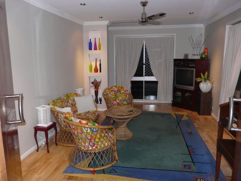 24 Letitia Street, Regents Park QLD 4118