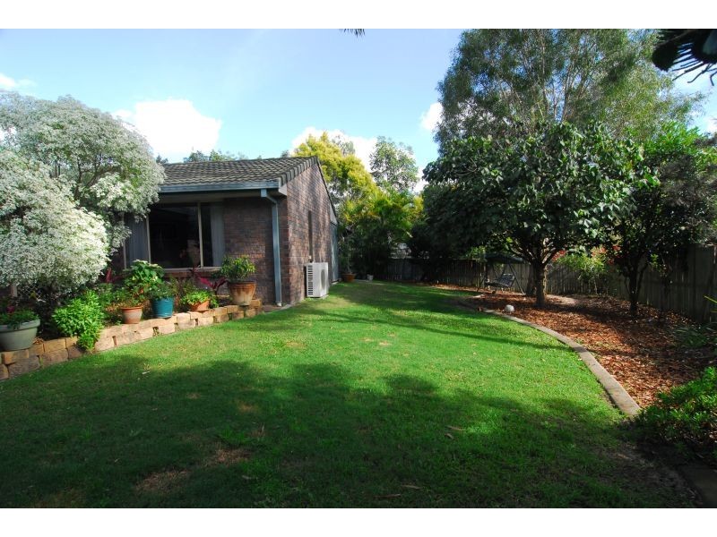 21 Delapine Pl, Seventeen Mile Rocks QLD 4073