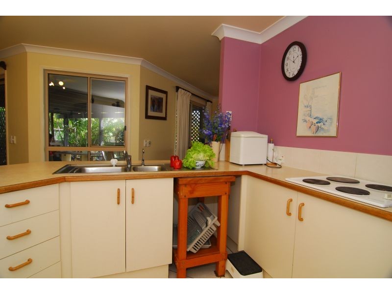 21 Delapine Pl, Seventeen Mile Rocks QLD 4073