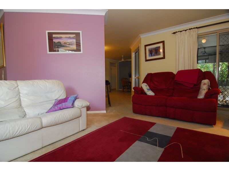 21 Delapine Pl, Seventeen Mile Rocks QLD 4073