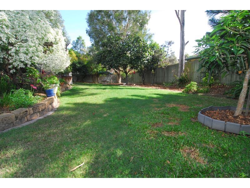 21 Delapine Pl, Seventeen Mile Rocks QLD 4073