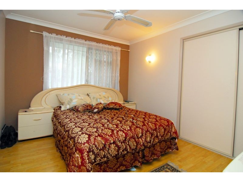 141 Merluna Rd, Park Ridge South QLD 4125