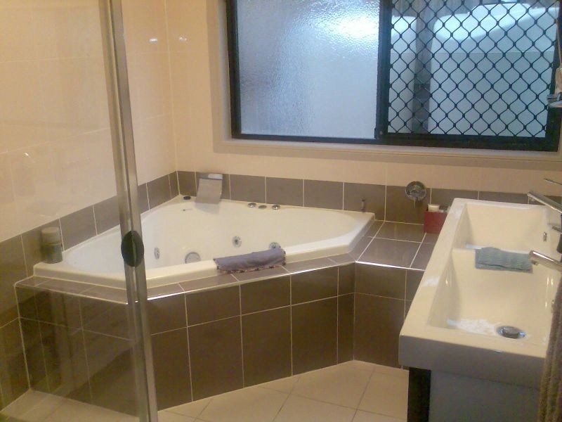 8 May Street, Parkinson QLD 4115