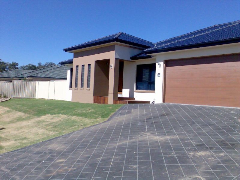 8 May Street, Parkinson QLD 4115