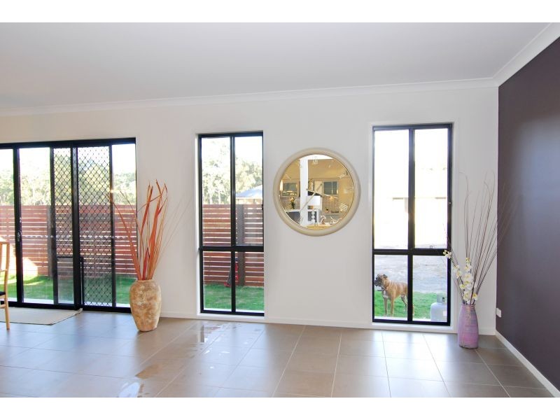 223-225 Equestrian Dr, New Beith QLD 4124