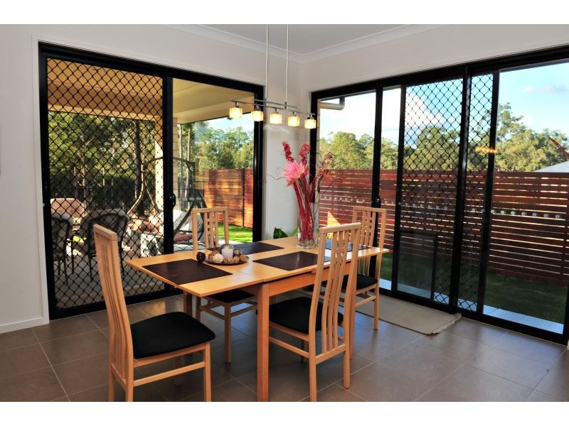 223-225 Equestrian Dr, New Beith QLD 4124