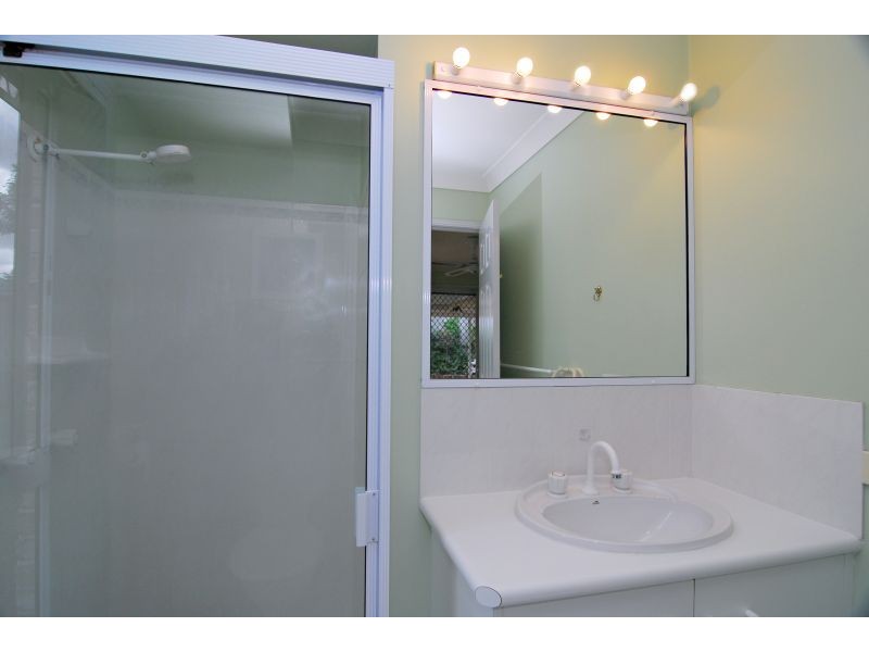 8 Waterlily Court, Calamvale QLD 4116