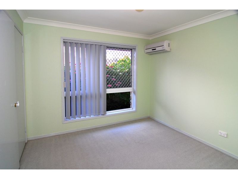 8 Waterlily Court, Calamvale QLD 4116