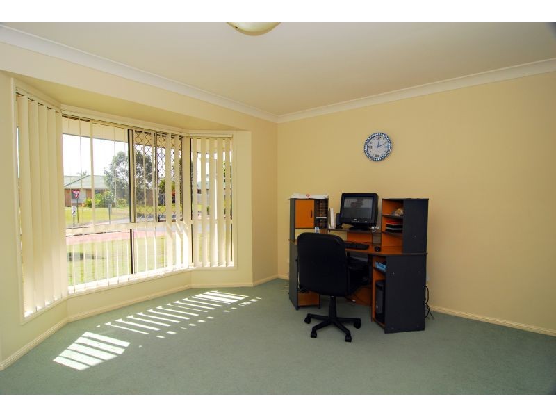 1 Hedera Street, Regents Park QLD 4118