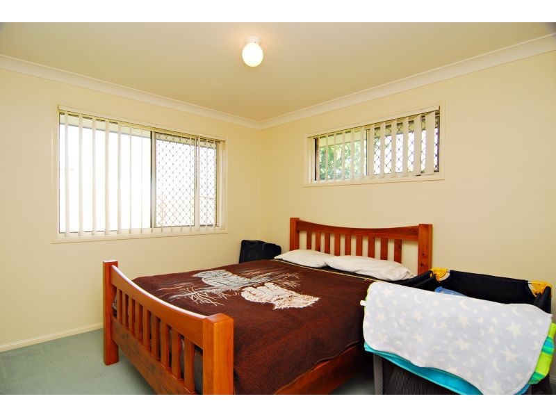 1 Hedera Street, Regents Park QLD 4118