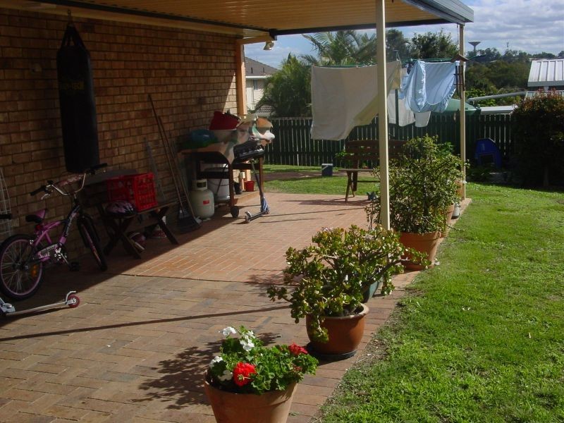 93 Redgum Drive, Regents Park QLD 4118