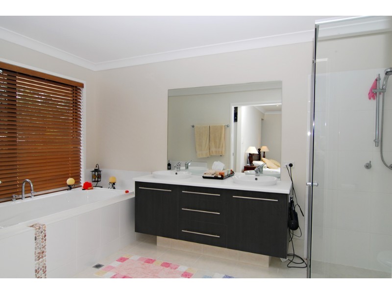 2 Cockatiel Court, Greenbank QLD 4124