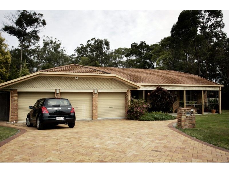 5 Casuarina Crescent, Calamvale QLD 4116