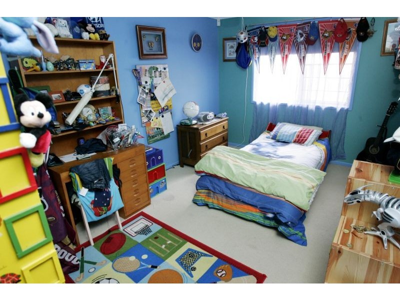 5 Casuarina Crescent, Calamvale QLD 4116