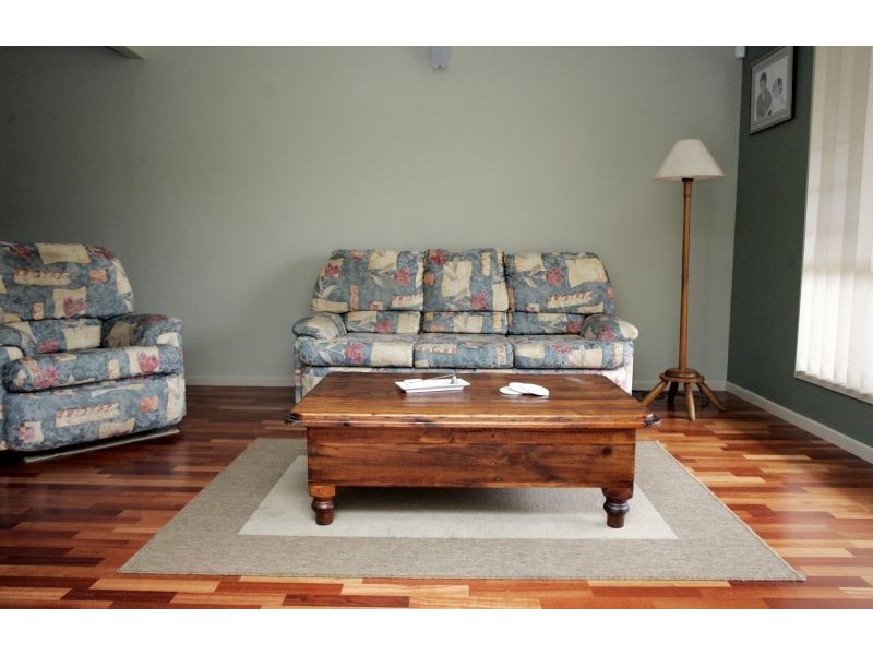 5 Casuarina Crescent, Calamvale QLD 4116