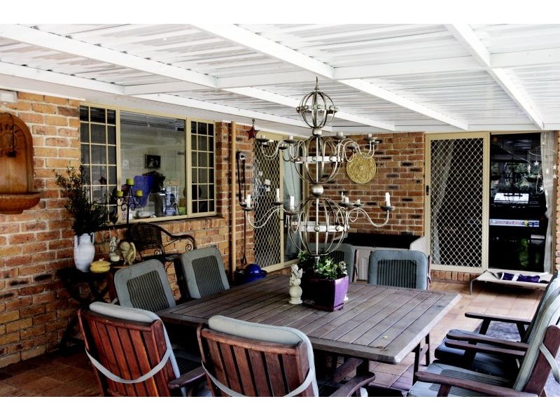 5 Casuarina Crescent, Calamvale QLD 4116