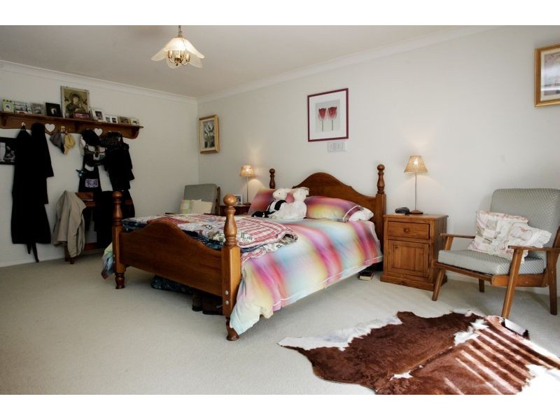 5 Casuarina Crescent, Calamvale QLD 4116