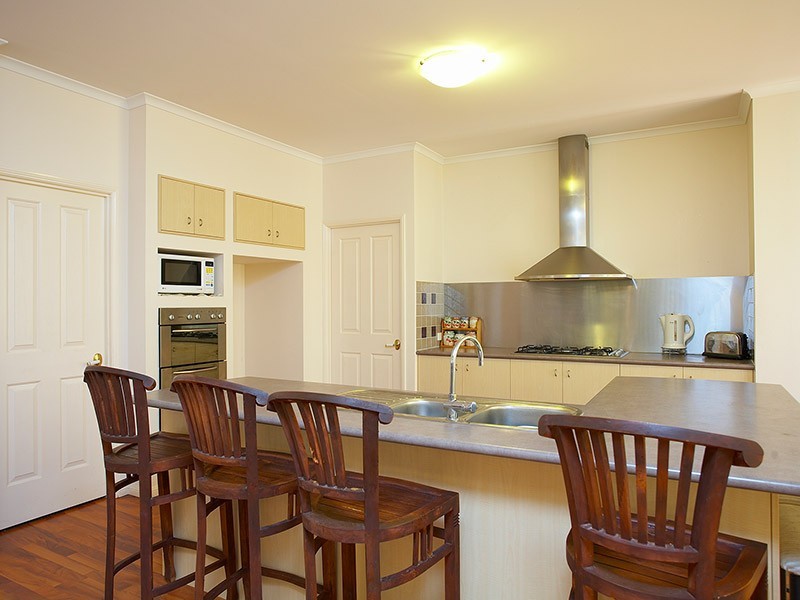 18 Waterbrooke Crescent, Drewvale QLD 4116