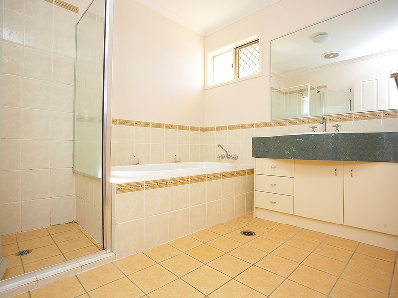 18 Waterbrooke Crescent, Drewvale QLD 4116