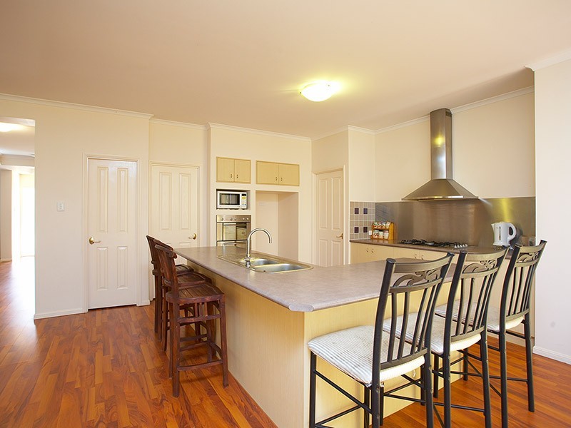 18 Waterbrooke Crescent, Drewvale QLD 4116