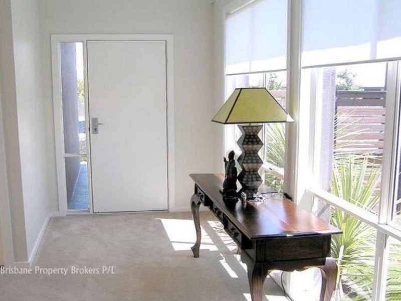 6 Nalbaugh Lane, Parkinson QLD 4115