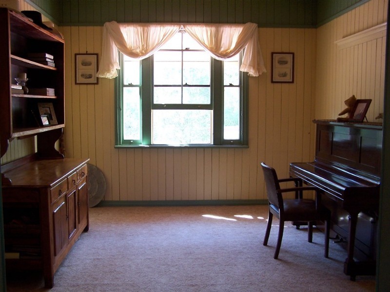 72 Stringybark Road, Tamborine QLD 4270