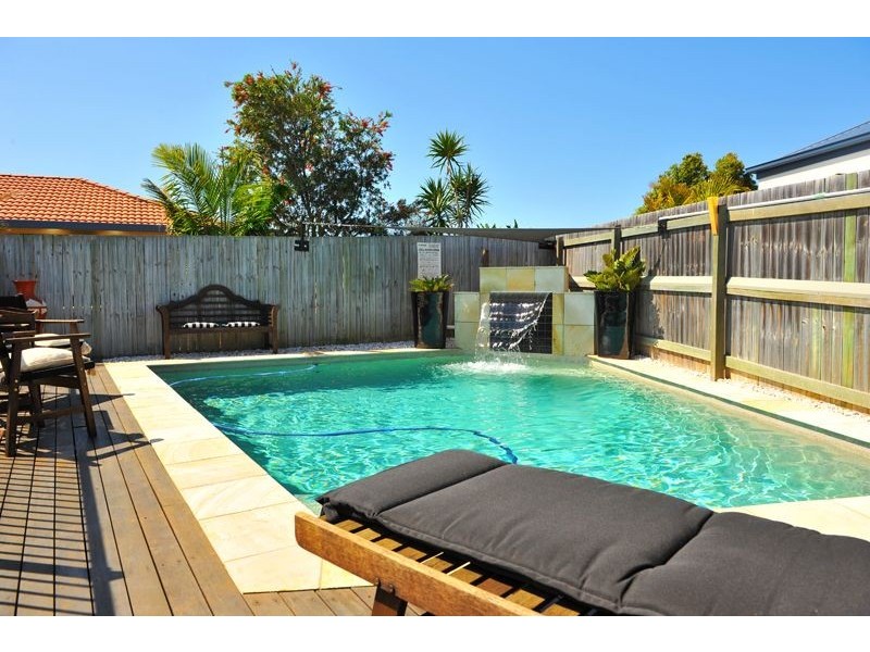 6 Ashton Plc, Springfield QLD 4300