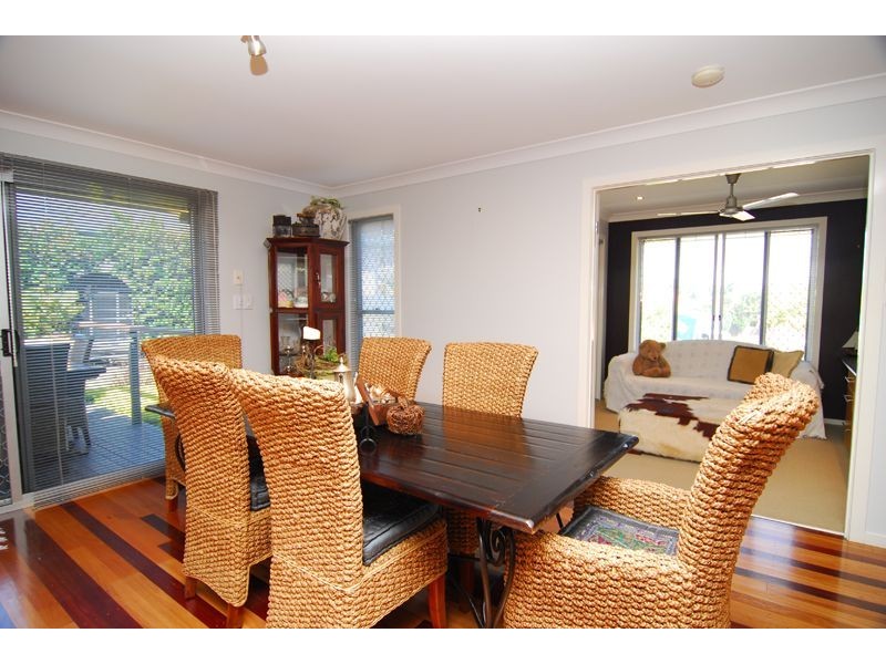 6 Ashton Plc, Springfield QLD 4300