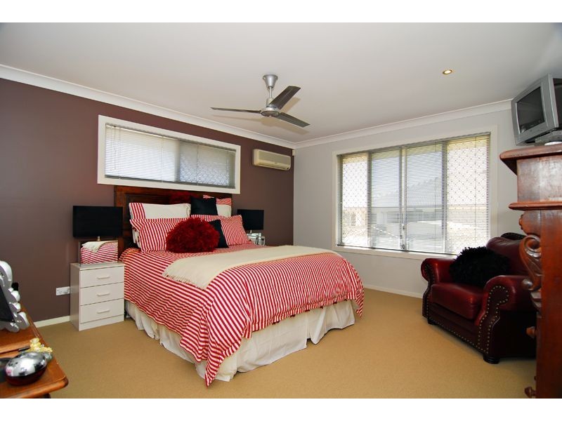 6 Ashton Plc, Springfield QLD 4300