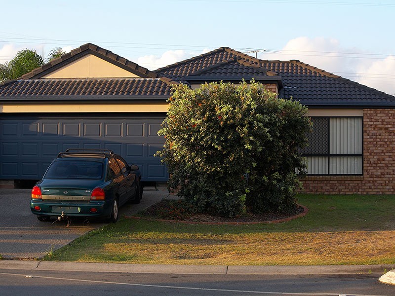 8 Links Avenue, Meadowbrook QLD 4131