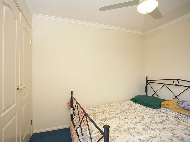 8 Links Avenue, Meadowbrook QLD 4131