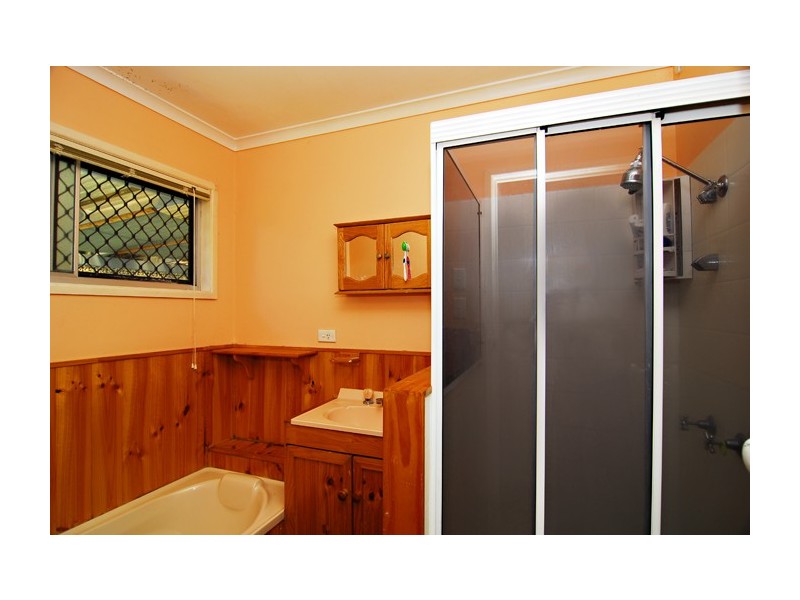 32 Waratah Drive, Crestmead QLD 4132