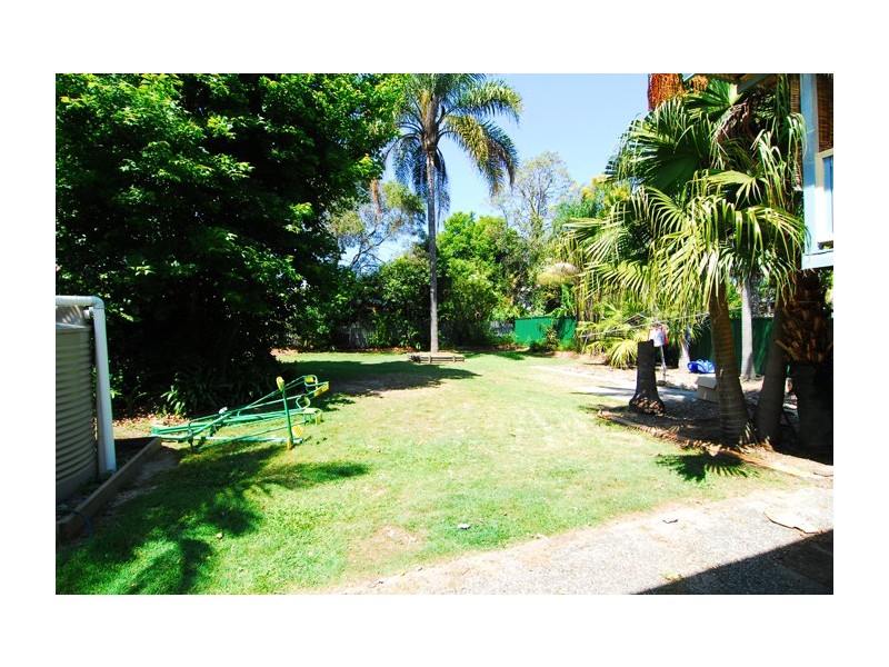 32 Waratah Drive, Crestmead QLD 4132