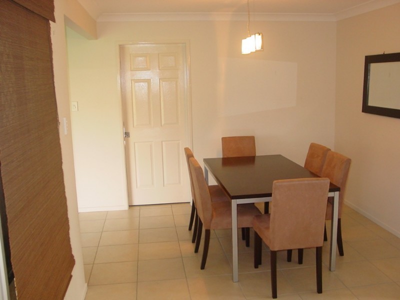 33 Ashmore Close, Marsden QLD 4132