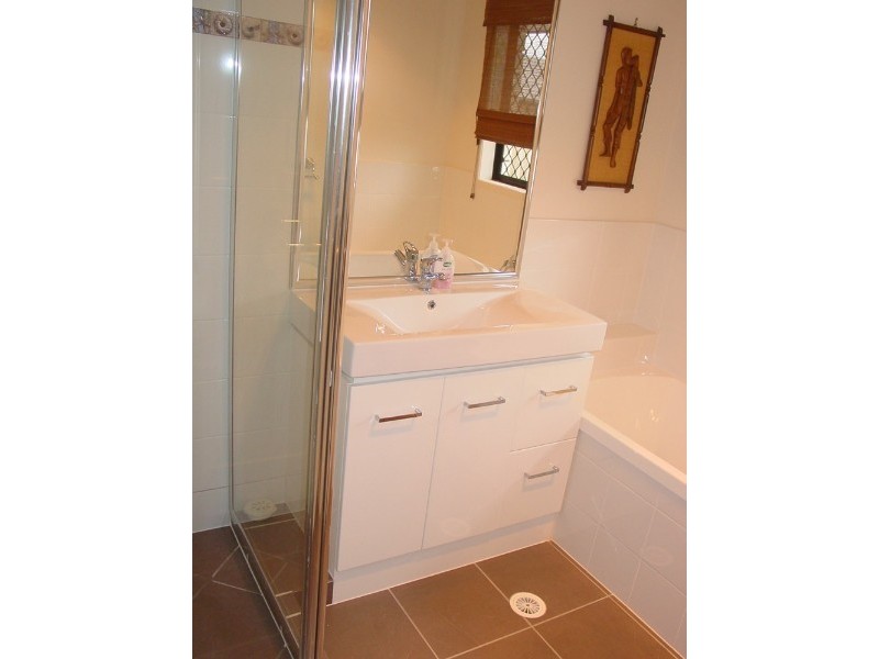 33 Ashmore Close, Marsden QLD 4132