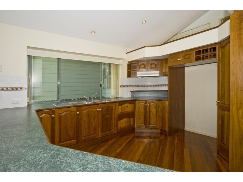 10 Raymond Court, Mount Warren Park QLD 4207